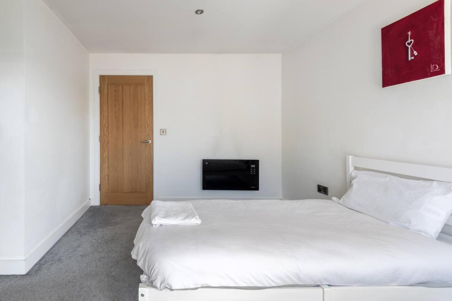 Luxurious 3-Bed Penthouse In Sheffield Handsworth Exterior foto