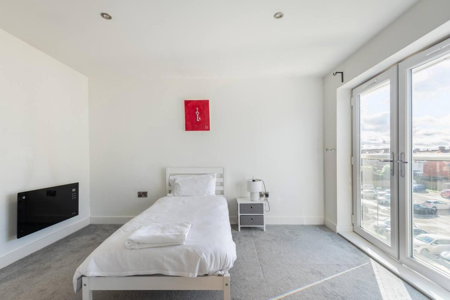 Luxurious 3-Bed Penthouse In Sheffield Handsworth Exterior foto